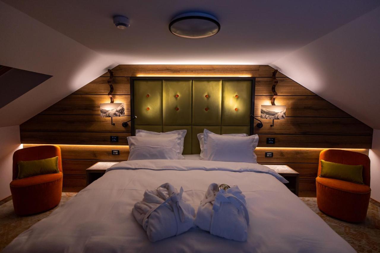 Hotel Belmont Sinaia Kültér fotó